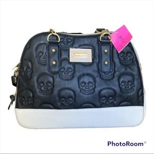 Betsey Johnson Skull purse new with tags